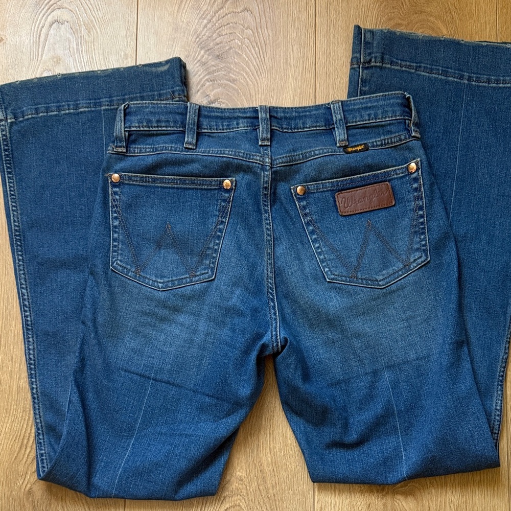 Stylish Blue Flare Jeans for Women